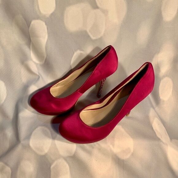 MAGENTA PUMPS with RHINESTONES SIZE 8.5 - Picture 5 of 7